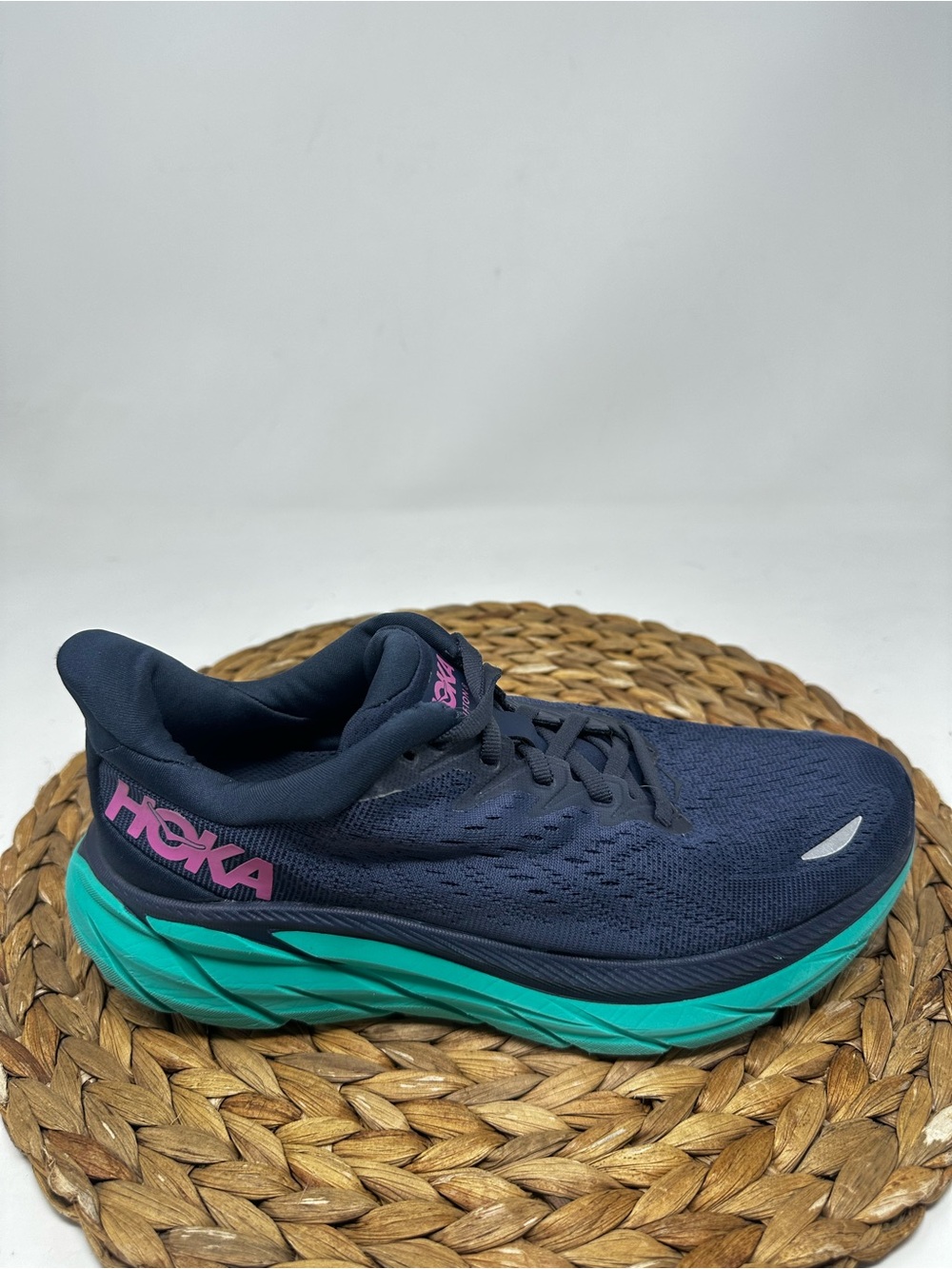 HOKA ONE Clifton 8 Running Shoes Outer Space Atlantis Size 7 WIDE Women's